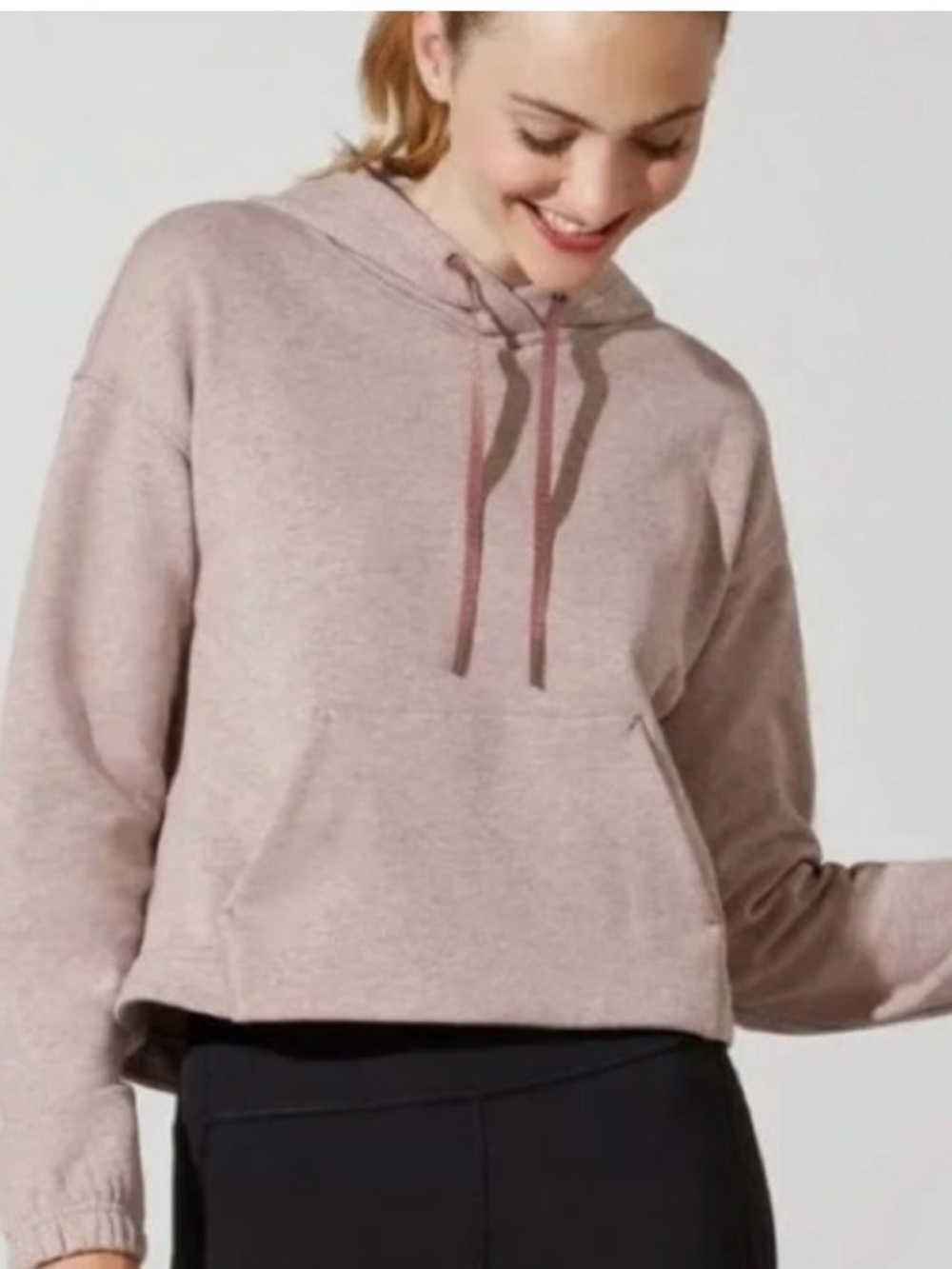 Lululemon Stronger as One Cropped Hoodie *lululemon X Barrys size 10